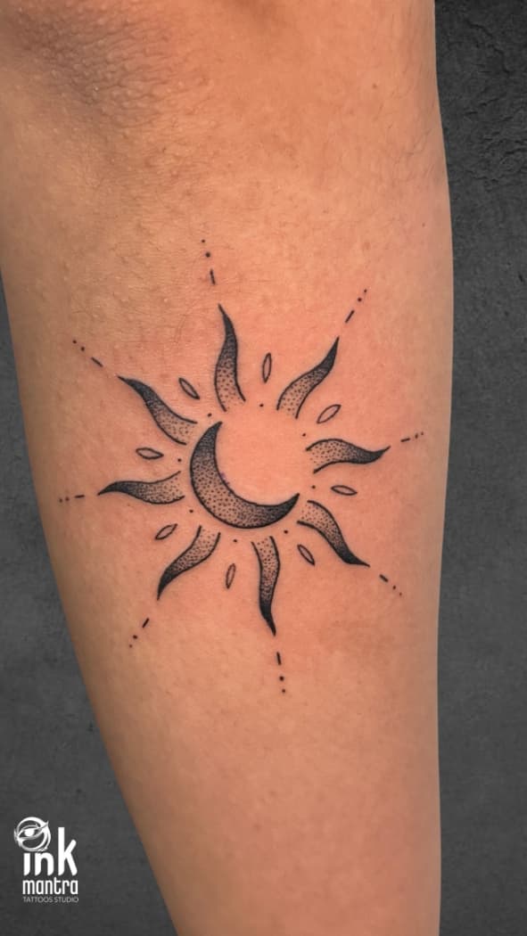 Minimalist Tattoos - Image 38