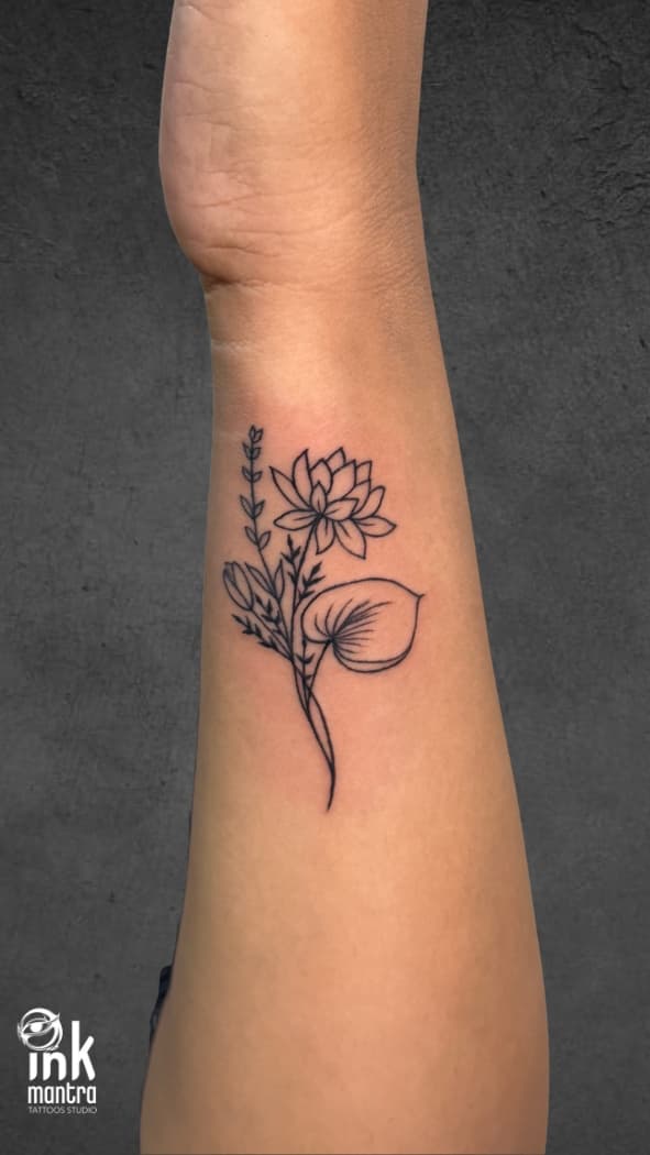 Minimalist Tattoos - Image 22
