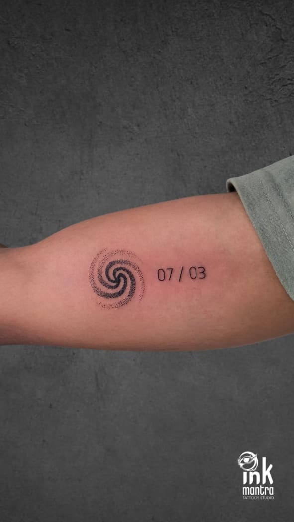 Minimalist Tattoos - Image 63